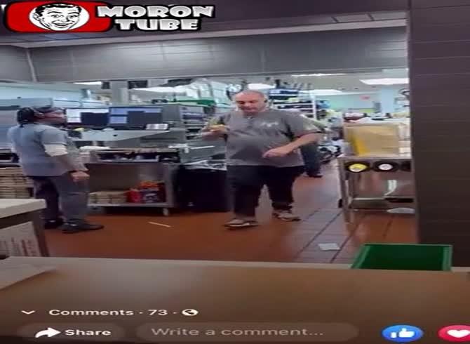 Video :In a McDonald's, they attack the manager and take nuggets!